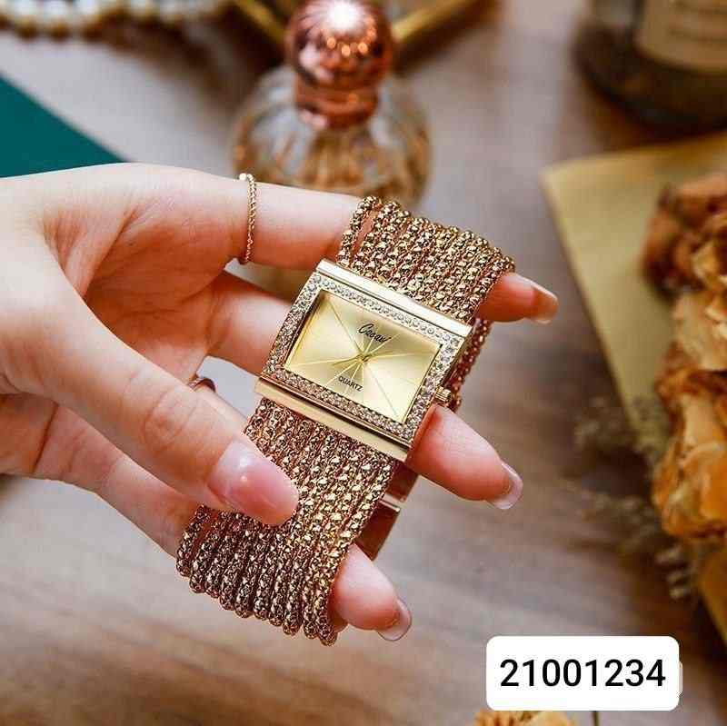 ساعت زنانه مارک کاکاچی cussi 21001234